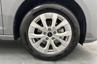 Vehicle Thumbnail 24