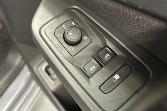 Vehicle Thumbnail 26