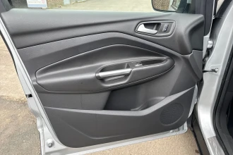 Vehicle Thumbnail 32