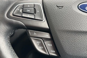 Vehicle Thumbnail 38