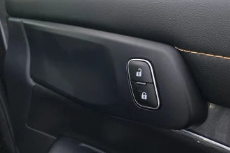 Vehicle Thumbnail 28