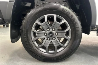 Vehicle Thumbnail 24