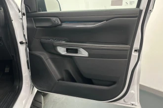 Vehicle Thumbnail 26