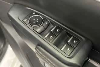 Vehicle Thumbnail 28
