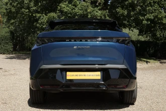 Vehicle Thumbnail 8