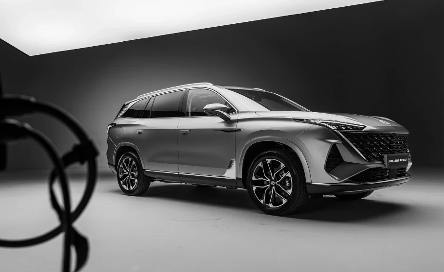 Looking for a 7-Seat Hybrid SUV in Nottingham? Meet the MG S9 PHEV