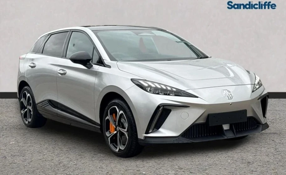 MG4 XPower vs Alpine A290: Which Electric Hot Hatch Should You Buy