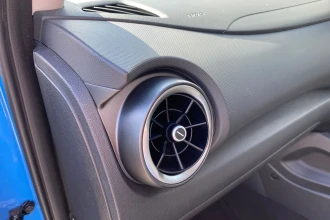 Vehicle Thumbnail 26