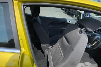 Vehicle Thumbnail 40