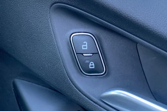 Vehicle Thumbnail 25