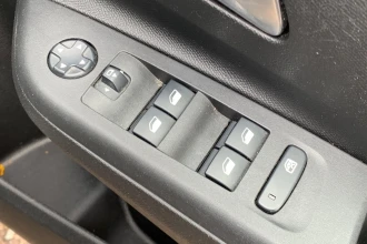 Vehicle Thumbnail 25