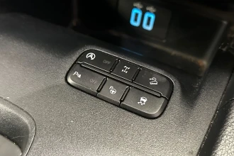Vehicle Thumbnail 36