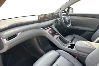 Vehicle Thumbnail 14