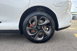 Vehicle Thumbnail 18
