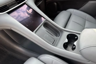 Vehicle Thumbnail 26