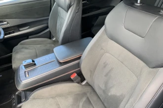 Vehicle Thumbnail 19