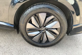 Vehicle Thumbnail 24