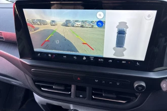 Vehicle Thumbnail 6