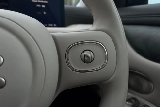 Vehicle Thumbnail 32