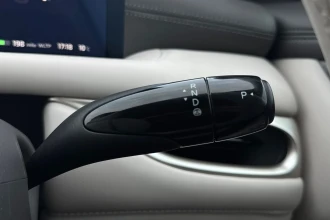 Vehicle Thumbnail 34