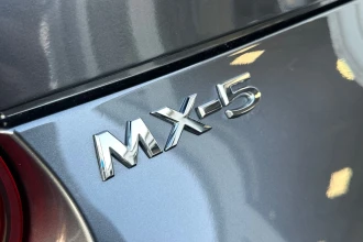 Vehicle Thumbnail 18