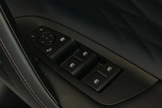 Vehicle Thumbnail 25
