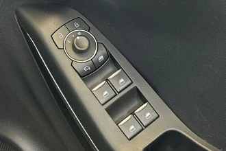 Vehicle Thumbnail 25