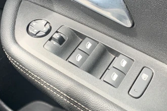 Vehicle Thumbnail 30