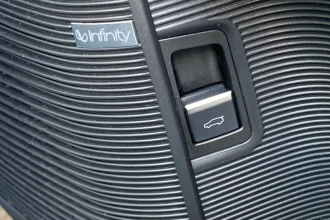 Vehicle Thumbnail 33
