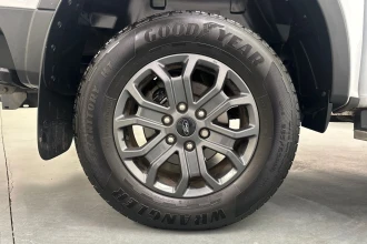 Vehicle Thumbnail 25