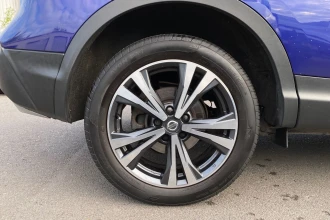 Vehicle Thumbnail 11