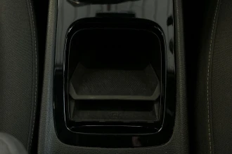 Vehicle Thumbnail 38