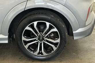 Vehicle Thumbnail 11