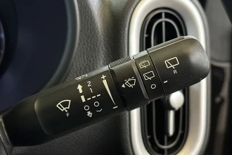 Vehicle Thumbnail 26