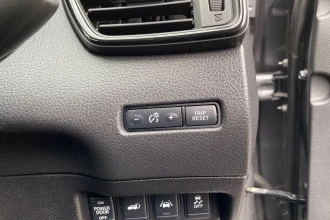 Vehicle Thumbnail 30