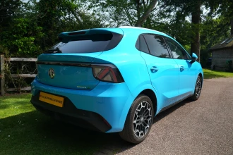 Vehicle Thumbnail 8