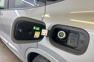 Vehicle Thumbnail 16