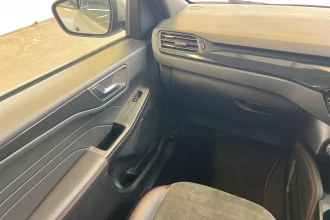 Vehicle Thumbnail 30