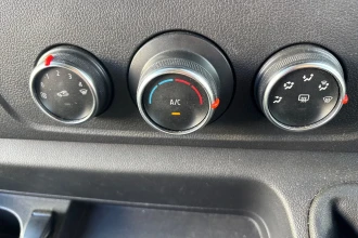 Vehicle Thumbnail 12