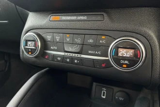 Vehicle Thumbnail 38