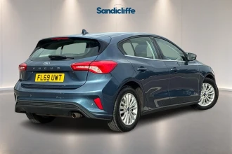 Vehicle Thumbnail 4