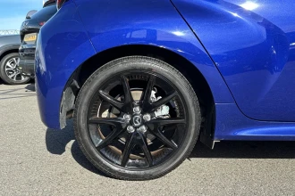 Vehicle Thumbnail 20