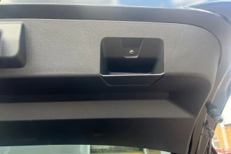 Vehicle Thumbnail 18