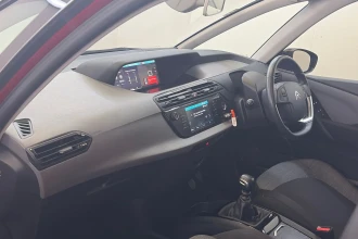 Vehicle Thumbnail 25