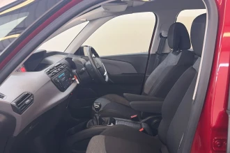 Vehicle Thumbnail 26