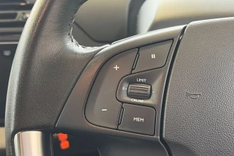 Vehicle Thumbnail 33