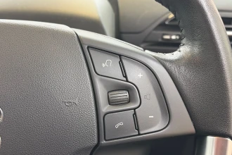 Vehicle Thumbnail 34