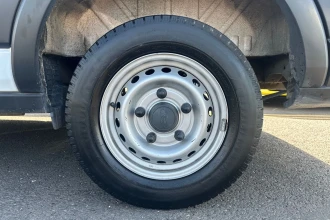 Vehicle Thumbnail 19