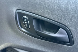 Vehicle Thumbnail 23