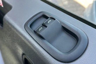 Vehicle Thumbnail 24